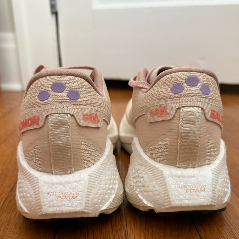 Salomon Women's Beige Pink Athletic Running Shoes - Picture 4 of 6